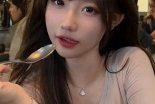 想知道你的偶像八卦？17吃瓜网直达隐藏的丑闻和真相！