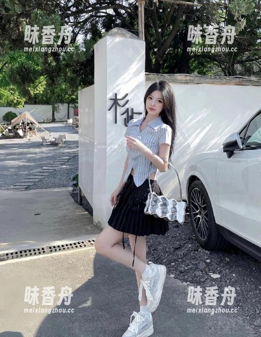 5.1吃瓜 听说今天“5.1吃瓜”又开了一条新线路,快去围观,不然你会遗憾的!