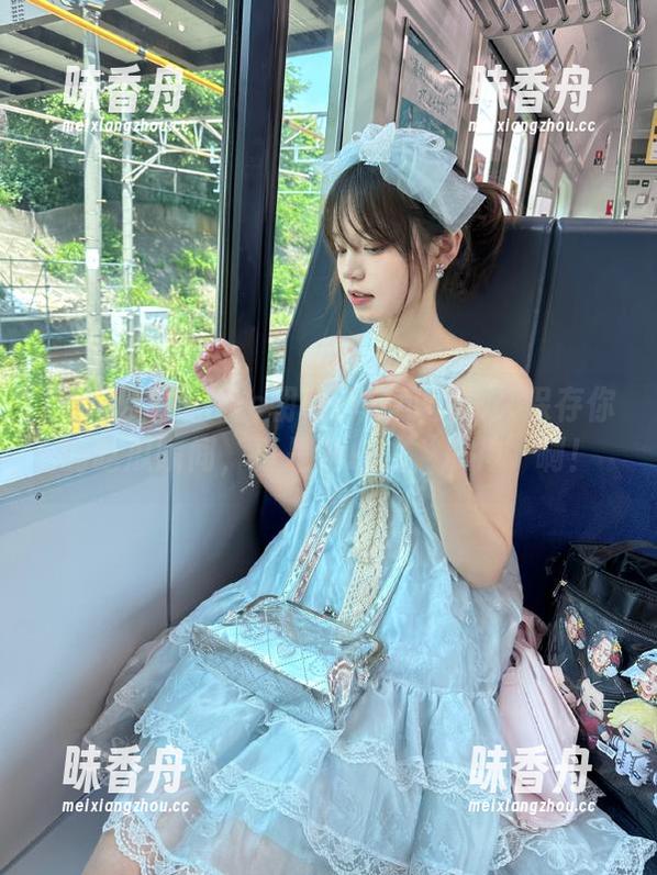 51c 听说51c朝阳群众可以永久保存你的吃瓜瞬间,真是贴心的‘瓜神’啊!