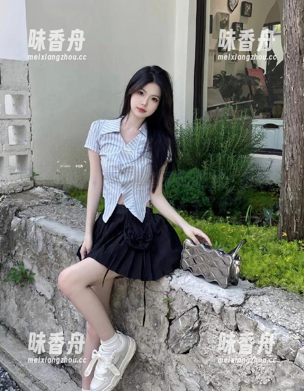 51吃瓜 安卓用户登录51吃瓜,把黑料吃进嘴,都会怀疑人生了吧?