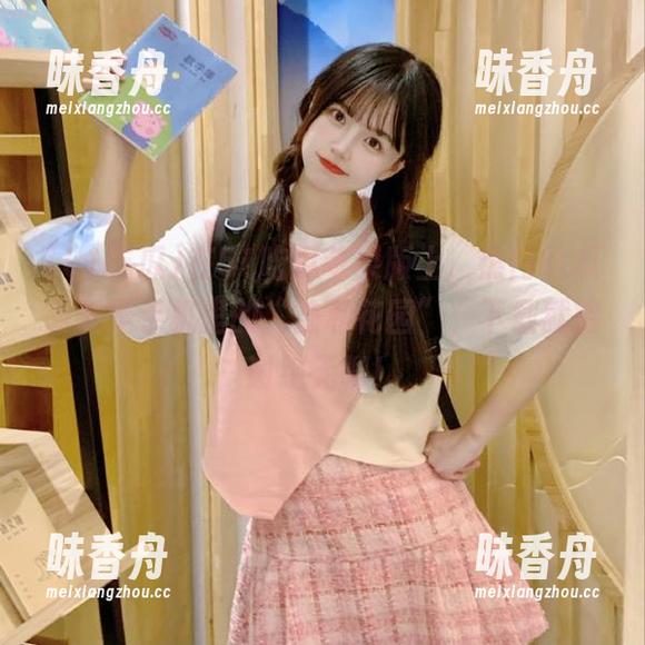 51吃瓜 在51吃瓜苹果版上,热门吃瓜简直是手机里的“隐私花园”,下载就能谢绝无聊!