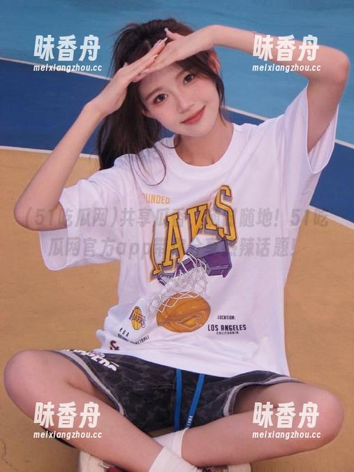 共享瓜香，随时随地！51吃瓜网官方app带你分享热辣话题！