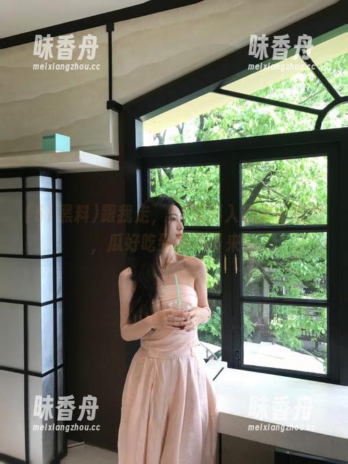 51黑料 跟我走,51黑料入口永不迷路,瓜好吃到停不下来!