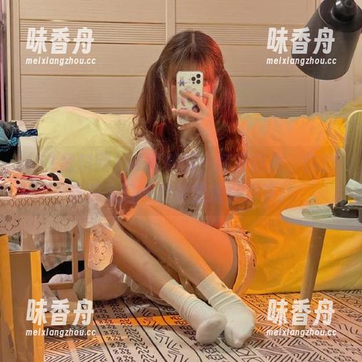 51黑料网：打开这里，你的吃瓜入口一秒钟变成美食节！