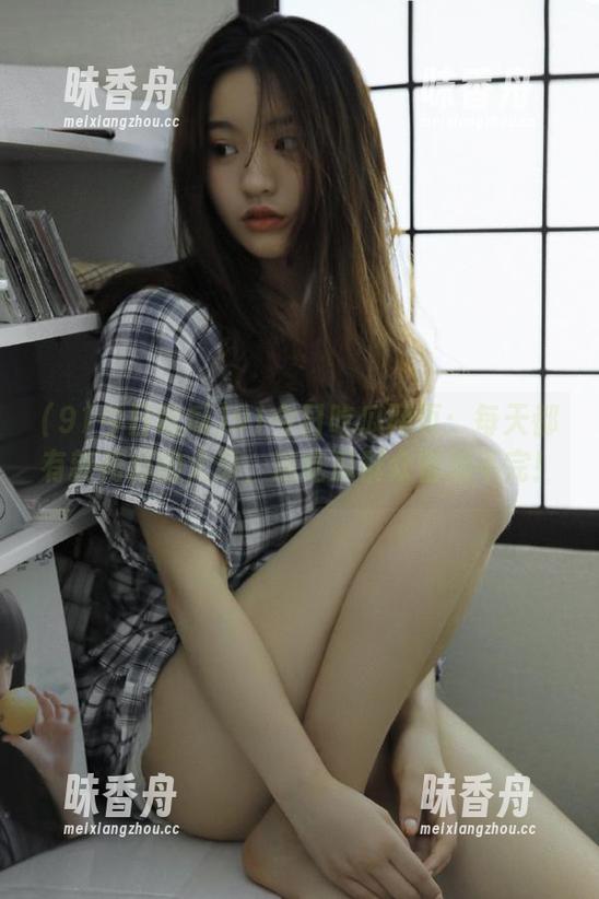 91今日吃瓜 91今日吃瓜网页:每天都有新花样的大瓜,连吃瓜群众都追不完!