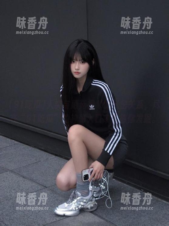 人类与蘑菇视频的亲密关系，尽在“91吃瓜”的神秘入口中等待你发掘。