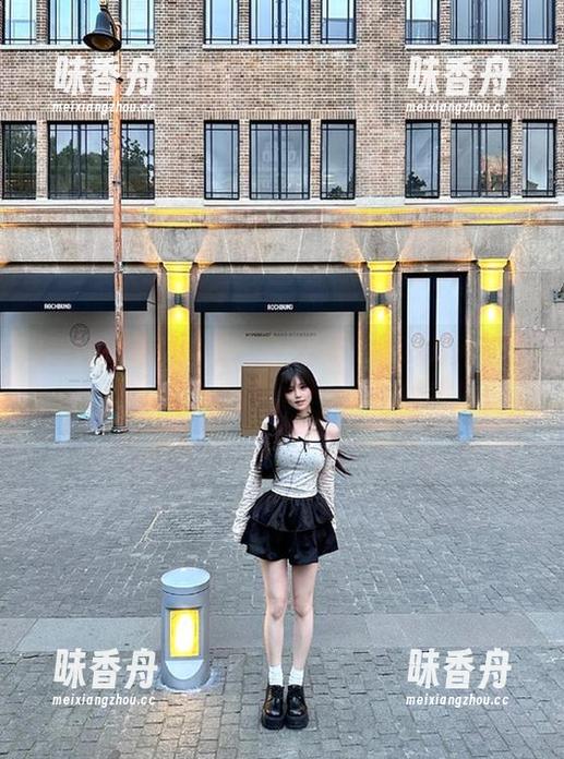 首页今日大瓜：91吃瓜网又来拯救我的午餐时间了，快来围观！