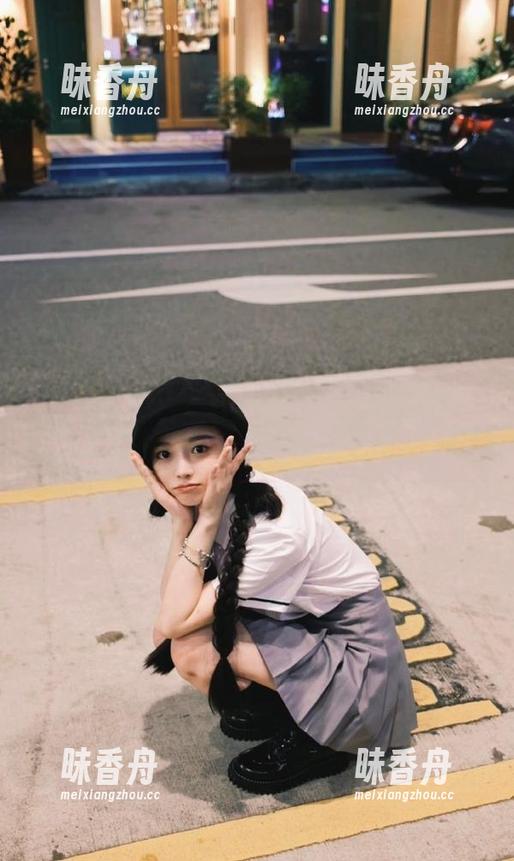 998.su 998.su,观看娱乐圈就跟追剧一样,心里甜滋滋的!