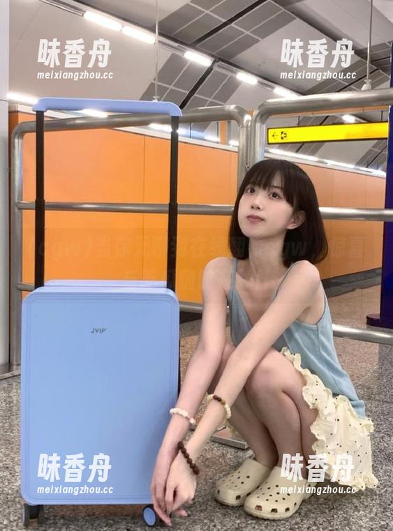 cgw 当你无聊到在线翻看cgw,惊喜与吃瓜随时在线!