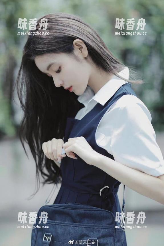 heiliao.su网站像小偷一样，偷偷给我塞了一堆好玩的八卦！