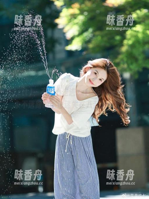 zztt 一不小心走进zztt88.ccm黑料,永不迷路的我也迷失在八卦的海洋里!