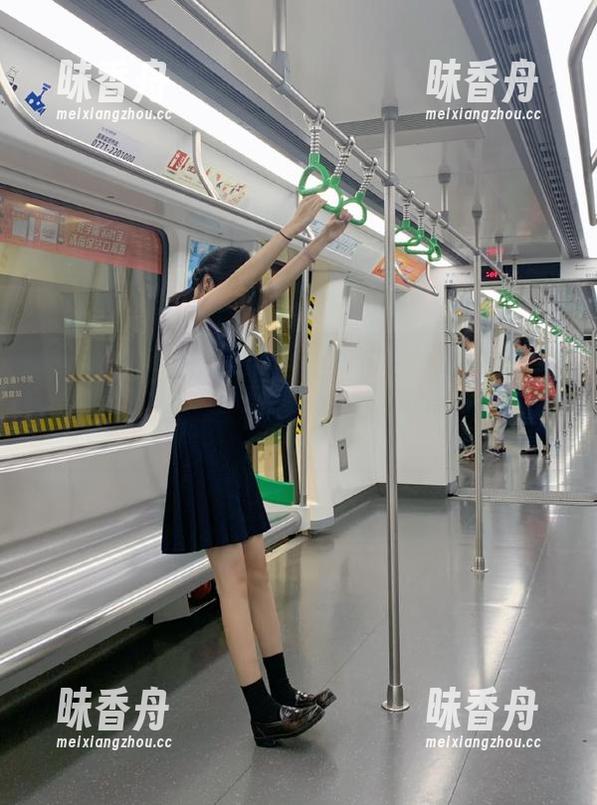 五一吃瓜 说好的简单好看!“五一吃瓜”更新,在线观看竟然让我感觉有点荒唐。
