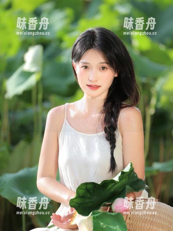 五一吃瓜 快来下载五一吃瓜最新官网,神态PP再也不担心没瓜吃!