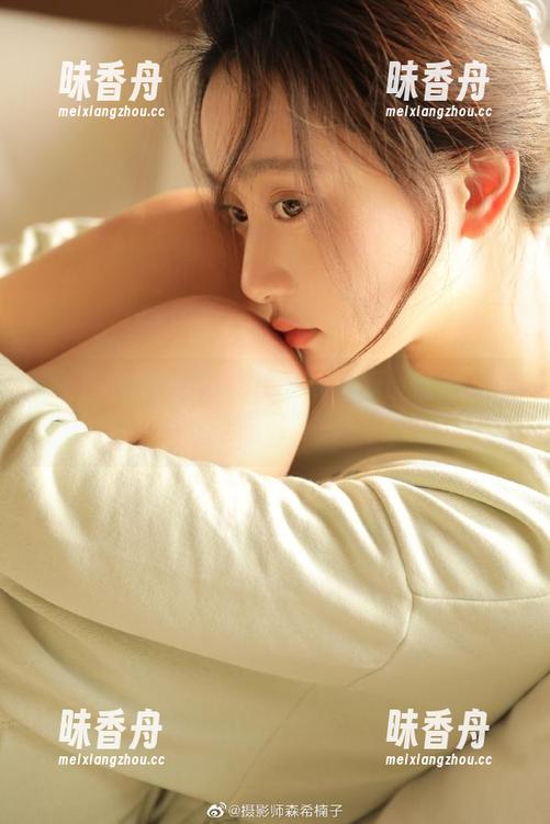 今日吃瓜 今日吃瓜在线更新:让你追热点,抢“瓜”先机!