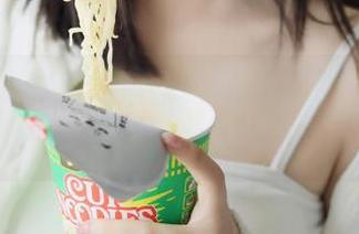 用冲哥精选app，观看那些让你怀疑人生的视频！