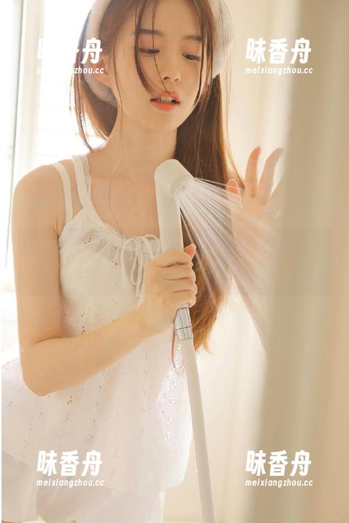吃瓜网今日入口：隐藏在庙会后的小秘密，谁还没点瓜呢？