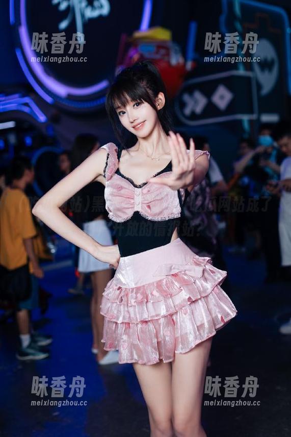吃瓜网站 黑料免费放送,吃瓜网站成了门户开放的情报站?