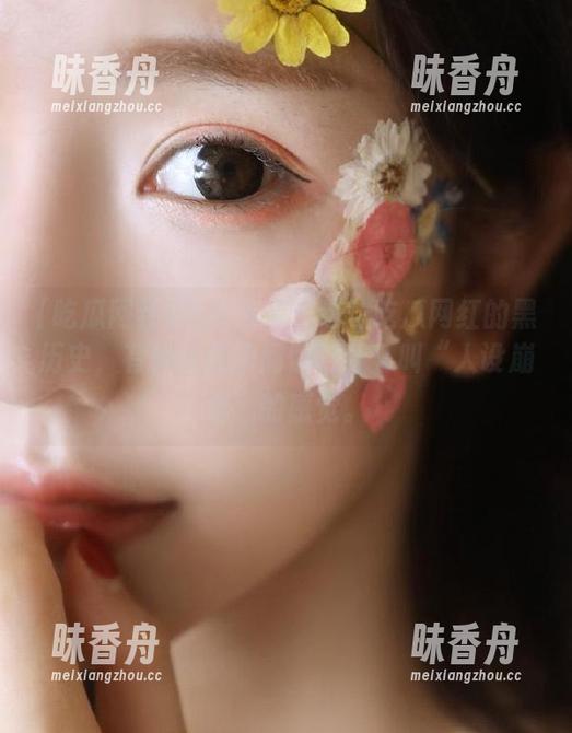 最新来袭！这位吃瓜网红的黑历史，有种让我瞬间懂得什么叫“人设崩塌”的感觉。