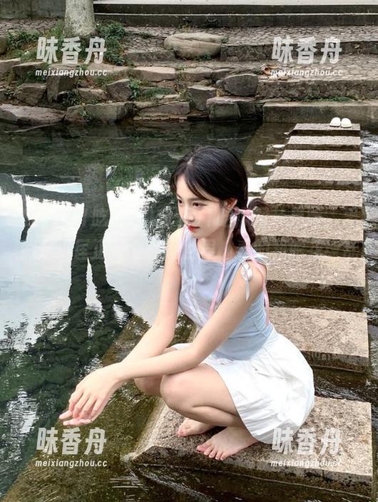 我爱91吃瓜网苹果版，果然是小匡正是个魔幻世界，看的我眼花缭乱！