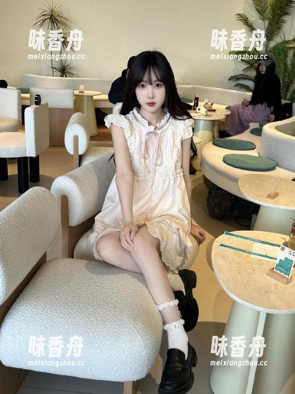 我不和你说，我只想用‘我要吃瓜网’app静静吃瓜！