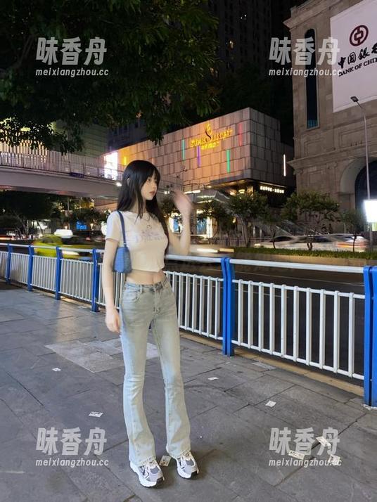 扒哥黑料直达：网页到底藏了什么，只有点进去才能知道！