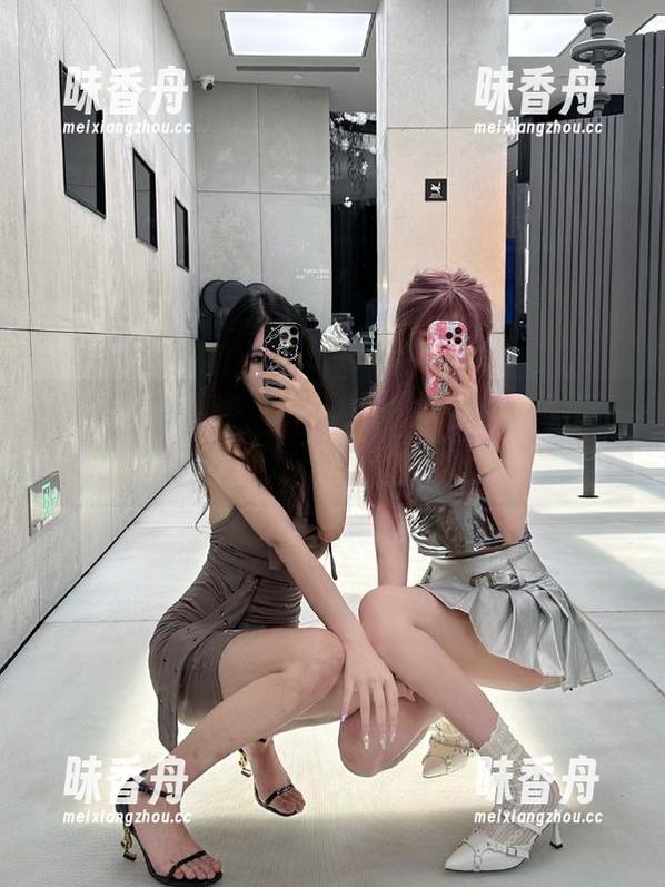 唉，扒哥黑料的首页太神了，免费下载让我每天都过得如影随形！