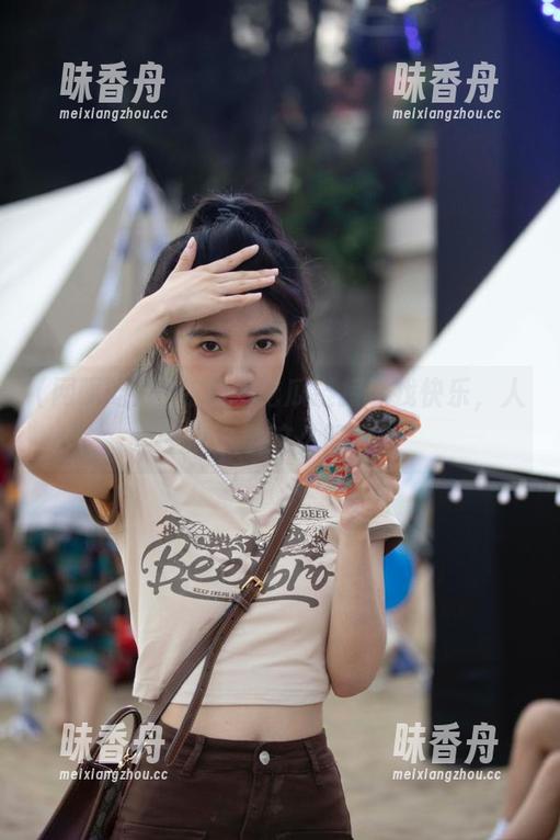 网曝吃瓜 在网曝吃瓜链接寻找快乐,人生怎么会这么简单?