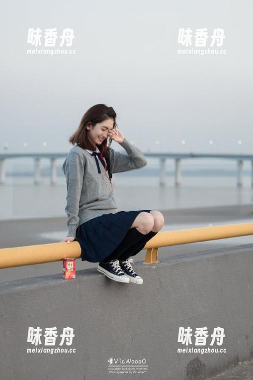 网曝吃瓜 “网曝吃瓜”传送门,不需要特效镜头的真实还原,想吃的心情最真!