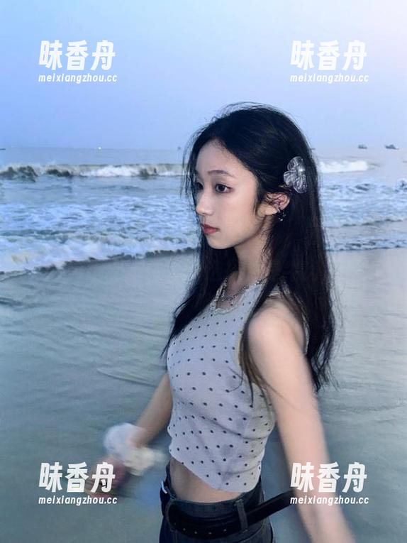 网曝黑料 登录“网曝黑料”,我被一条八卦影响到了晚餐的选择,是牛肉还是鸡丁呢?