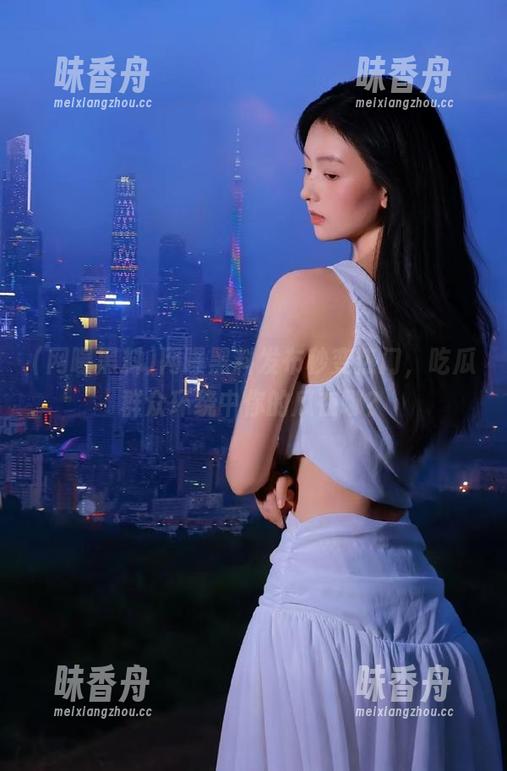 网曝黑料 网曝黑料发布秒变热门,吃瓜群众环绕中你的瓜在哪?