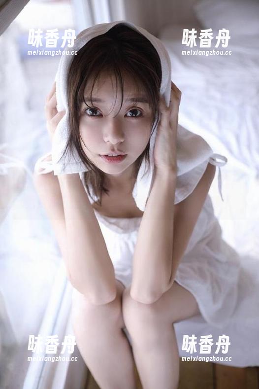zztt49.ccm黑料不打烊：免费瓜田里的秘密，你绝对想不到哦！