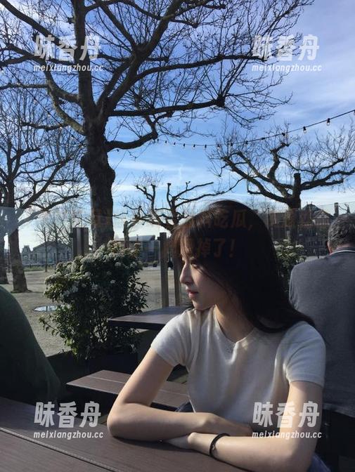 黑料吃瓜 偷偷观看黑料吃瓜,资源就像沙子一样滑掉了!