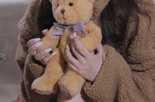 “黑料正能量”APP下载之后，真有“黑料不打烊”这回事吗？快来围观吧！
