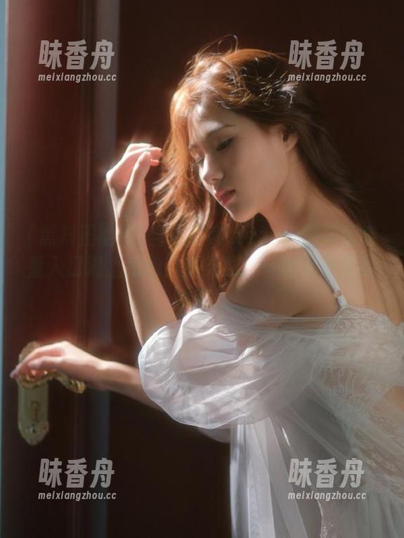 当在线tttzzz.su黑料正能量入口遇上我的八卦天赋：一键开启无敌模式！