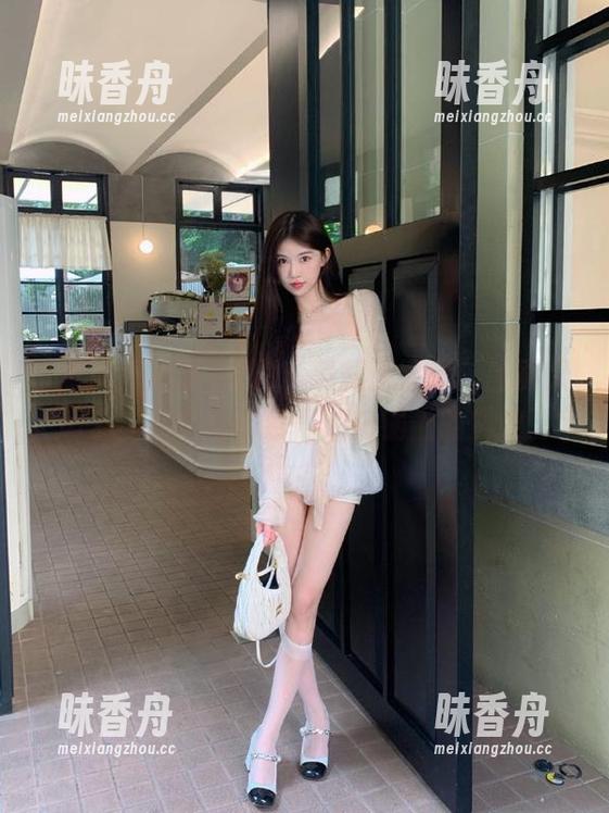 听说“黑料正能量”主页又崩了，瓜友们都急得像热锅上的蚂蚁。