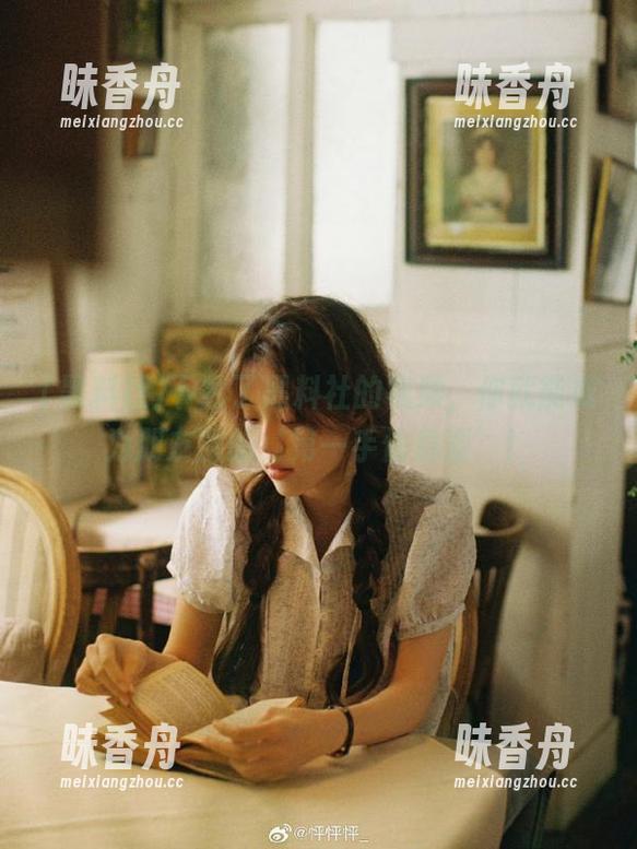 下载了黑料社的视频，你就能成为朋友圈的‘第一手信息源’！