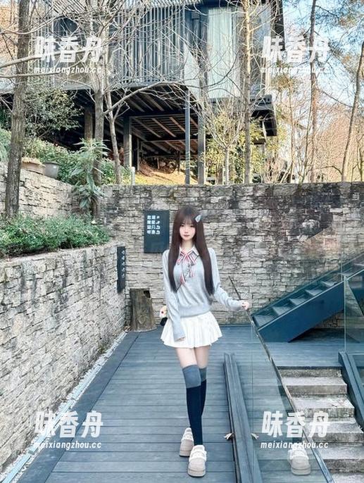 谁把黑料社首页的八卦搞得这么精彩，我是来吃瓜的，不是来上热门的！