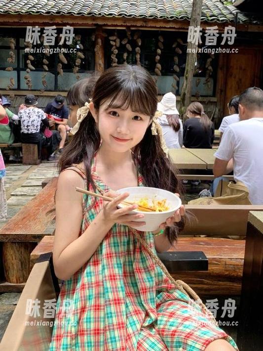 黑料网 有点懵,155.fun.黑料网这个网站是瓜农开的吧?瓜都掉地上了!