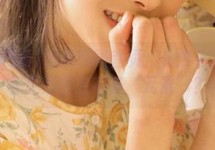 黑料网曝首页：化学老师的神秘生活到底有多‘元素’？